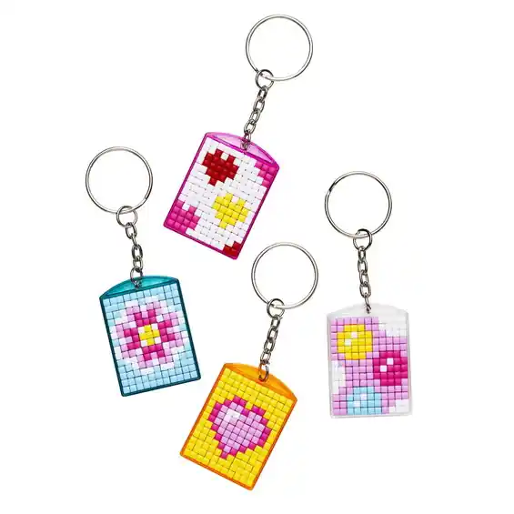 Erbjudande - DIY-Kit pixel-nyckelringar – Love edition!